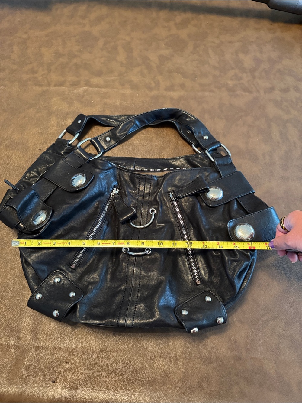 Stylish Black Shoulder Bag with Silver Accents - Picture 6 of 7